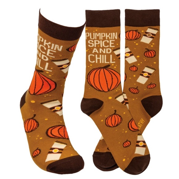 🆕 Primitives by Kathy Pumpkin Spice and Chill Socks - Picture 1 of 12